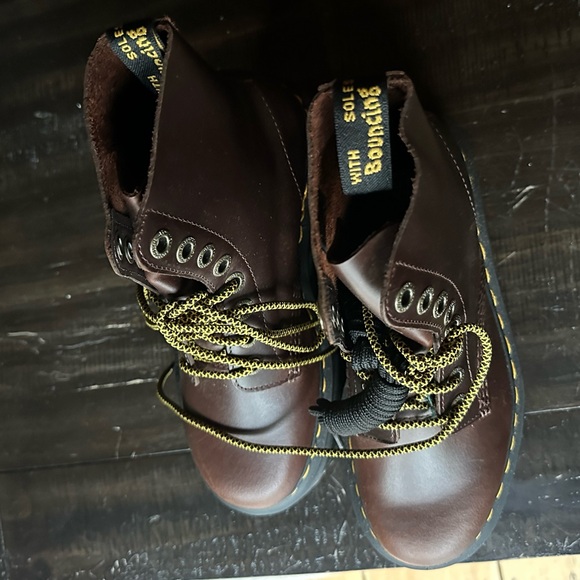 NWOT Dr. Marten 1460 Pascal Max Boots - Picture 3 of 3